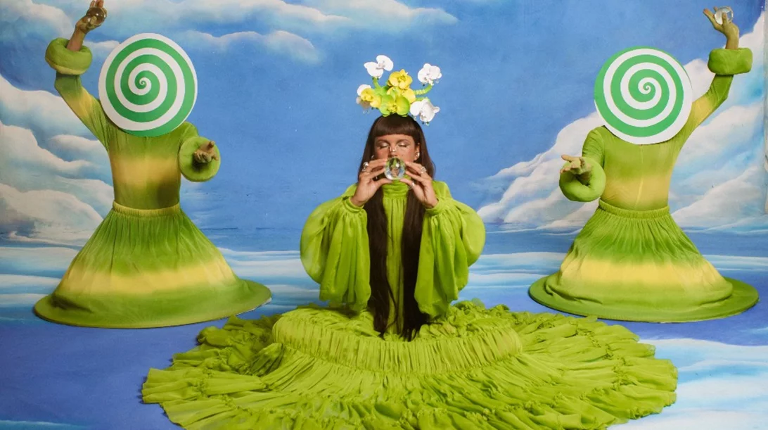 Το SNF Nostos υποδέχεται τους Bomba Estereo για μια electro tropical  συναυλία